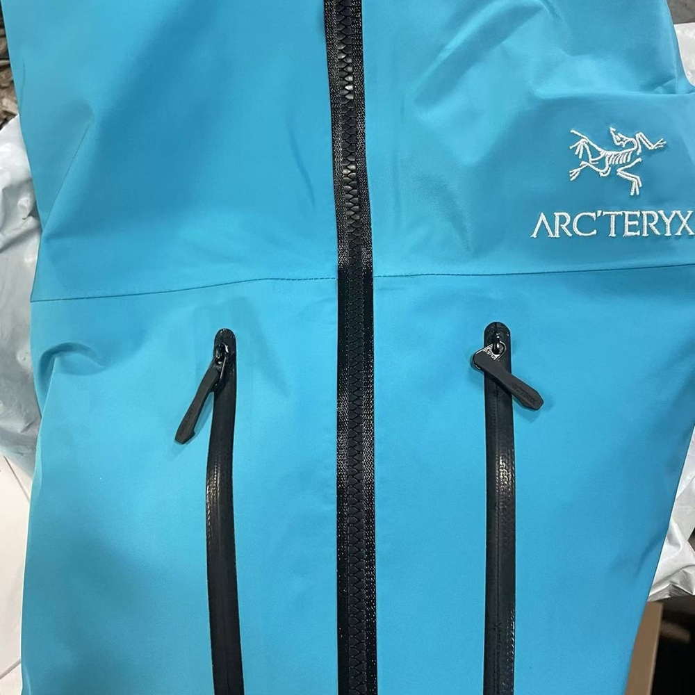 Arc'teryx Alpha SV Jacket